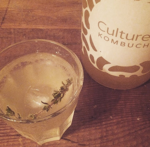 Party Cocktail Recipe: Gin, Elderflower & Ginger Kombucha Cocktail