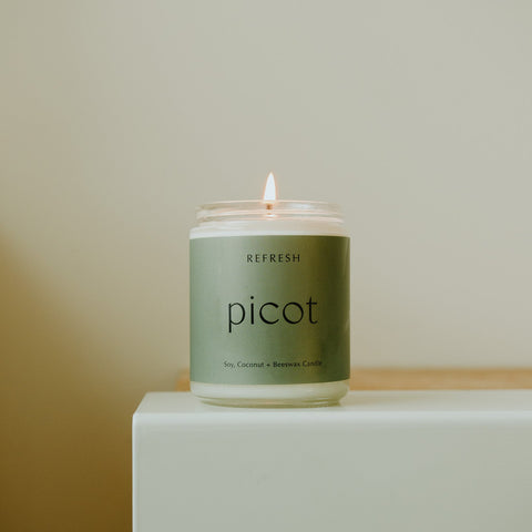 Mint eucalyptus Candle made in Canada 60 hour burn time